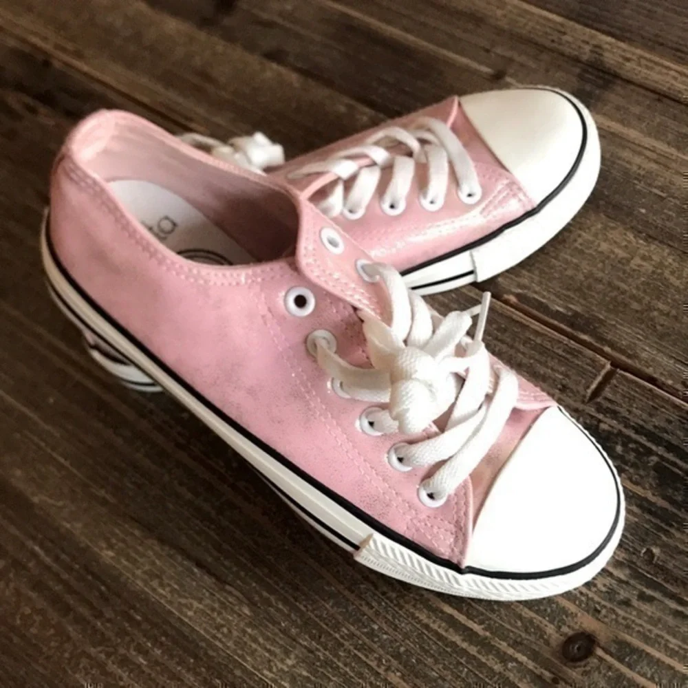 Insekta Sneakers Shine Pink New No Tag Size 5